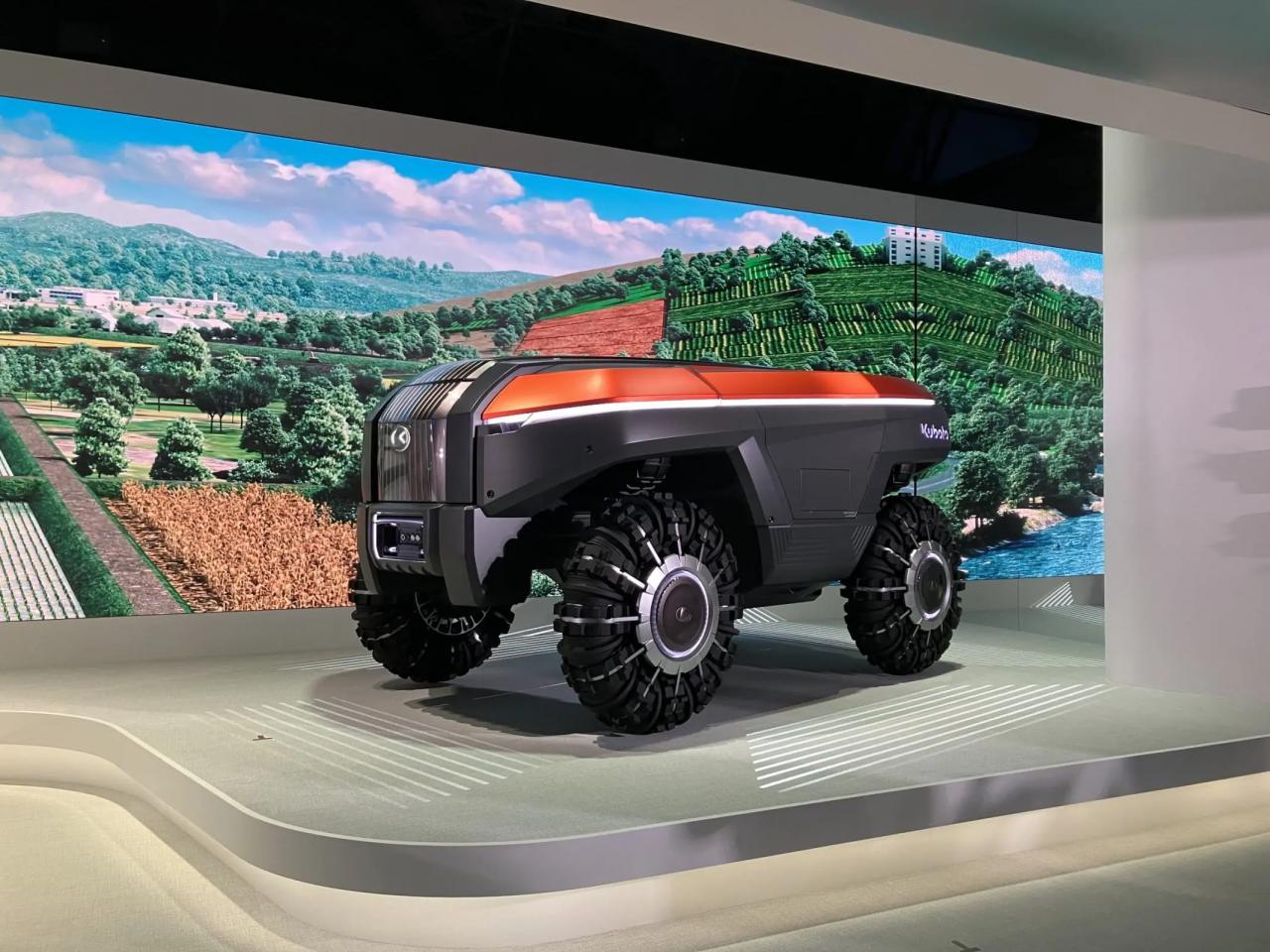 車のような見た目の、四輪のロボット