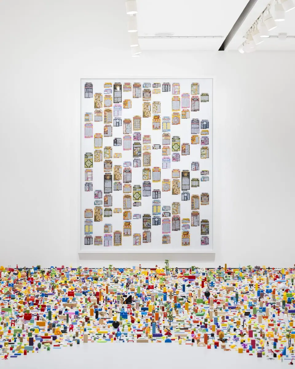 展示風景: ライアン・ガンダー:ユー・コンプリート・ミー」ポーラ美術館、2025 年 Courtesy the artist and TARO NASU, Tokyo. 撮影:中川周