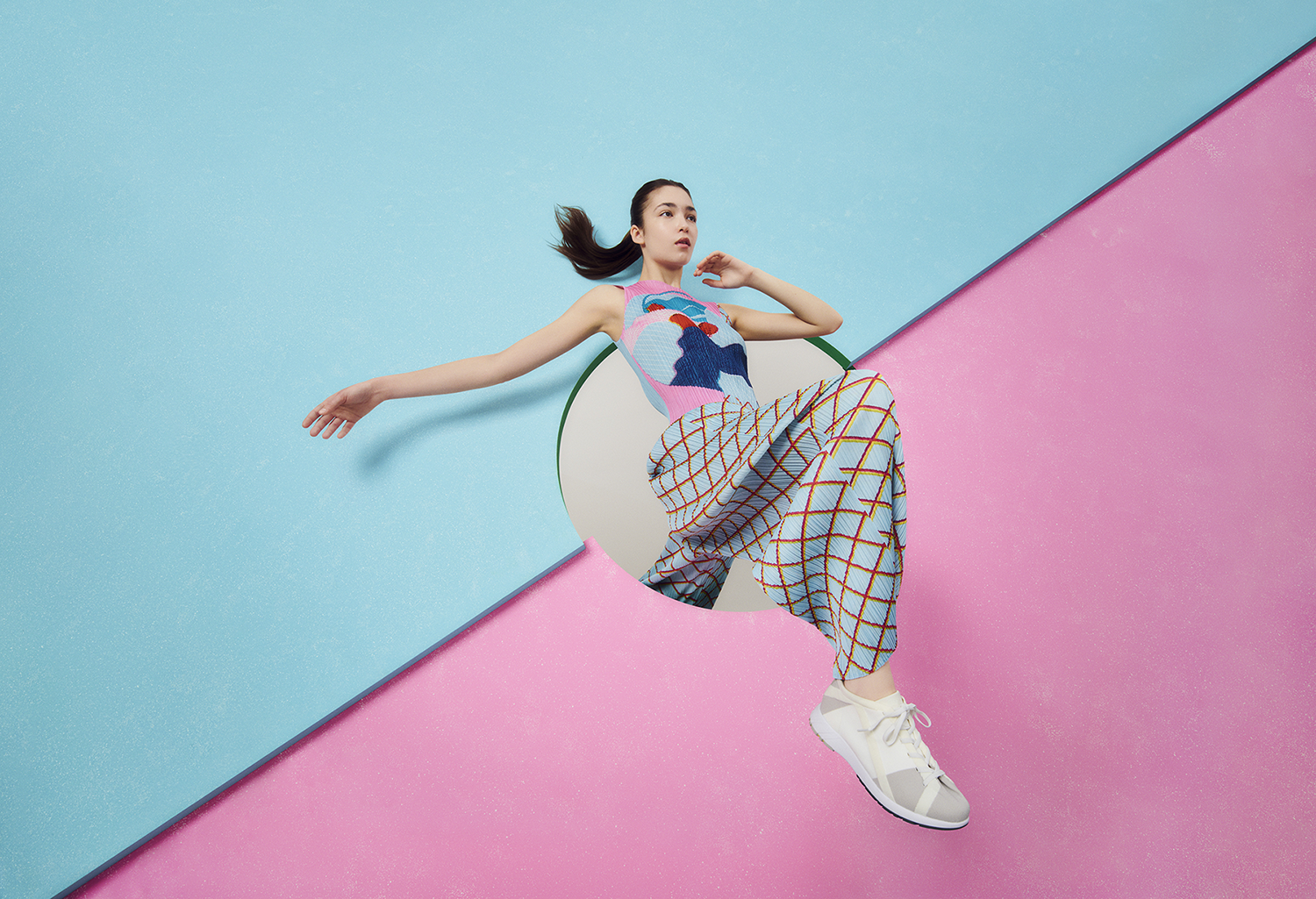PLEATS PLEASE ISSEY MIYAKEが一乗ひかるとの限...