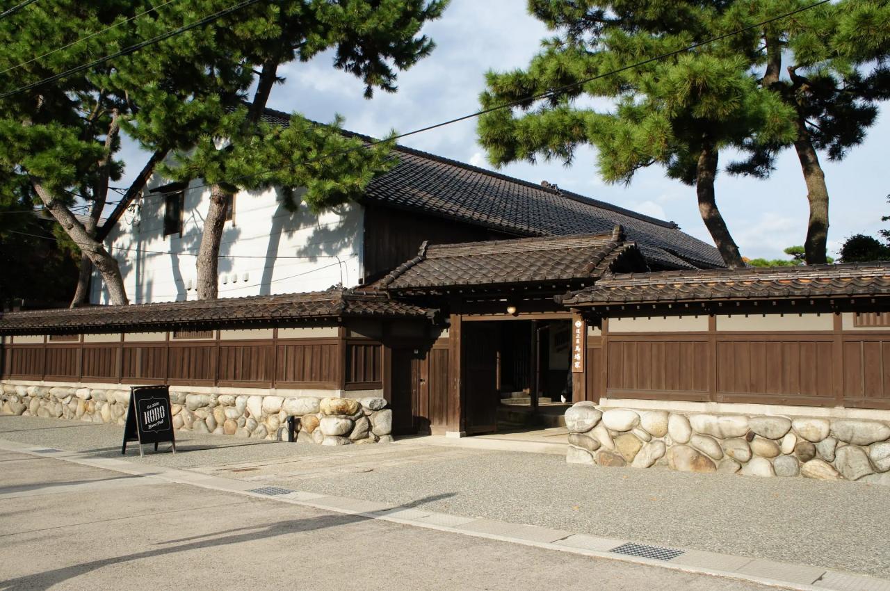 日本家屋の外観