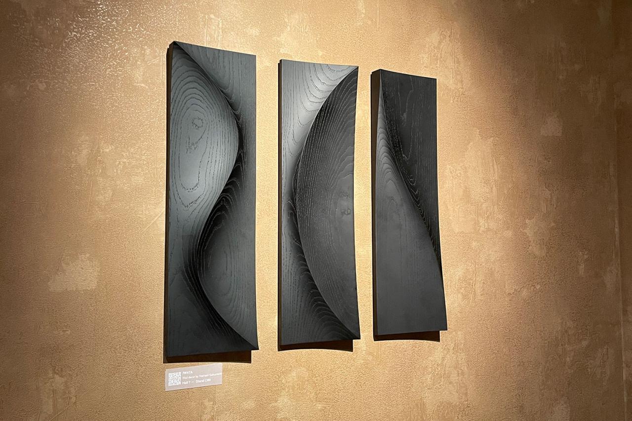 IWATA 新作のウォールオブジェ「VASTO」、「WHAT’S NEW?IN DECOR」の展示より