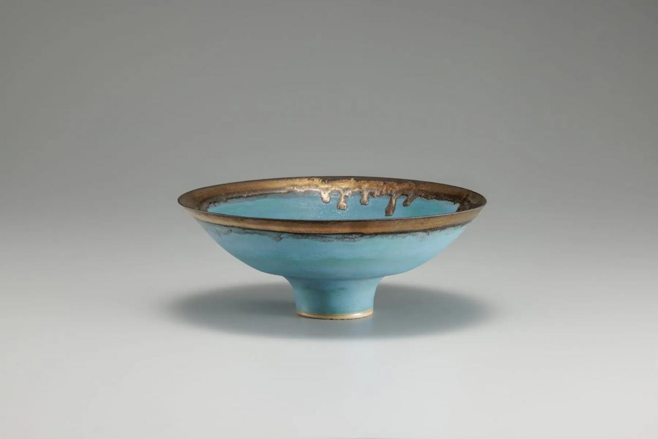 10年ぶりの大回顧展「ルーシー・リー展―東西をつなぐ優美のうつわ―」が、2026年7月から東京で開催