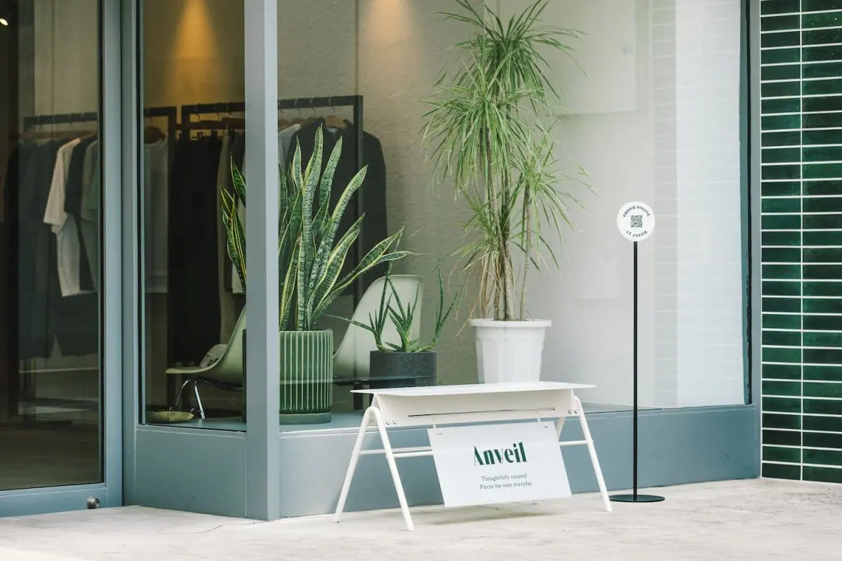 【求人情報】サイン事業「PIECE OF SIGN」などを展開する株式会社anveilが、デザイナーなど2職種を募集