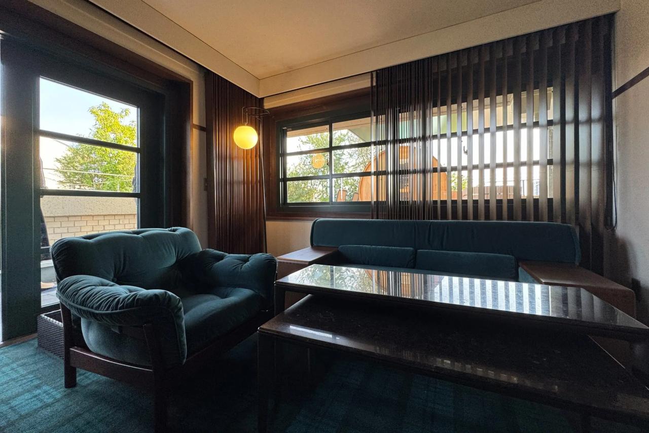 「丸福樓スイート」のリビングスペース