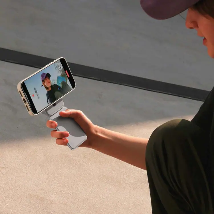 MOFT 8-in-1多機能スタンド- MagSafe対応