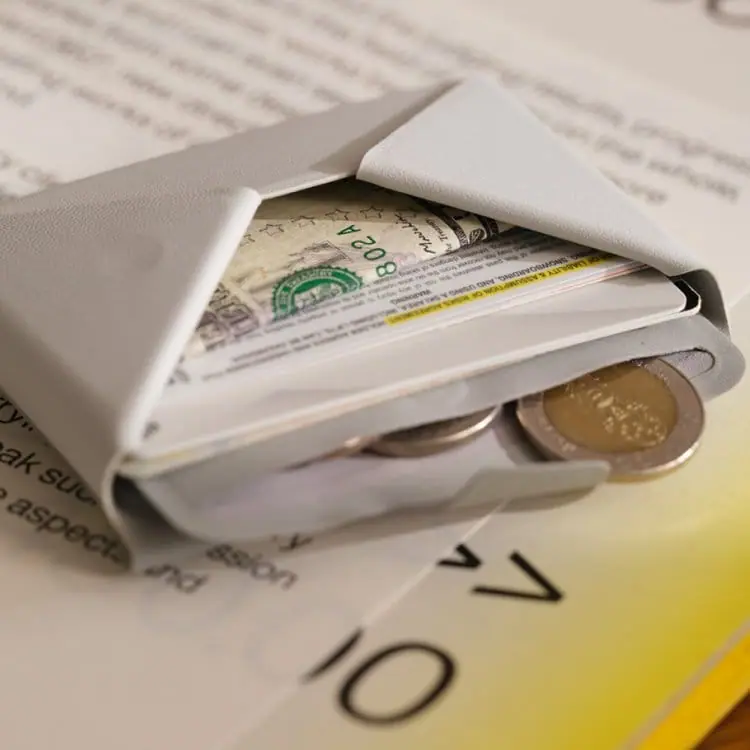 MOFT 多機能カードケース＆スタンド