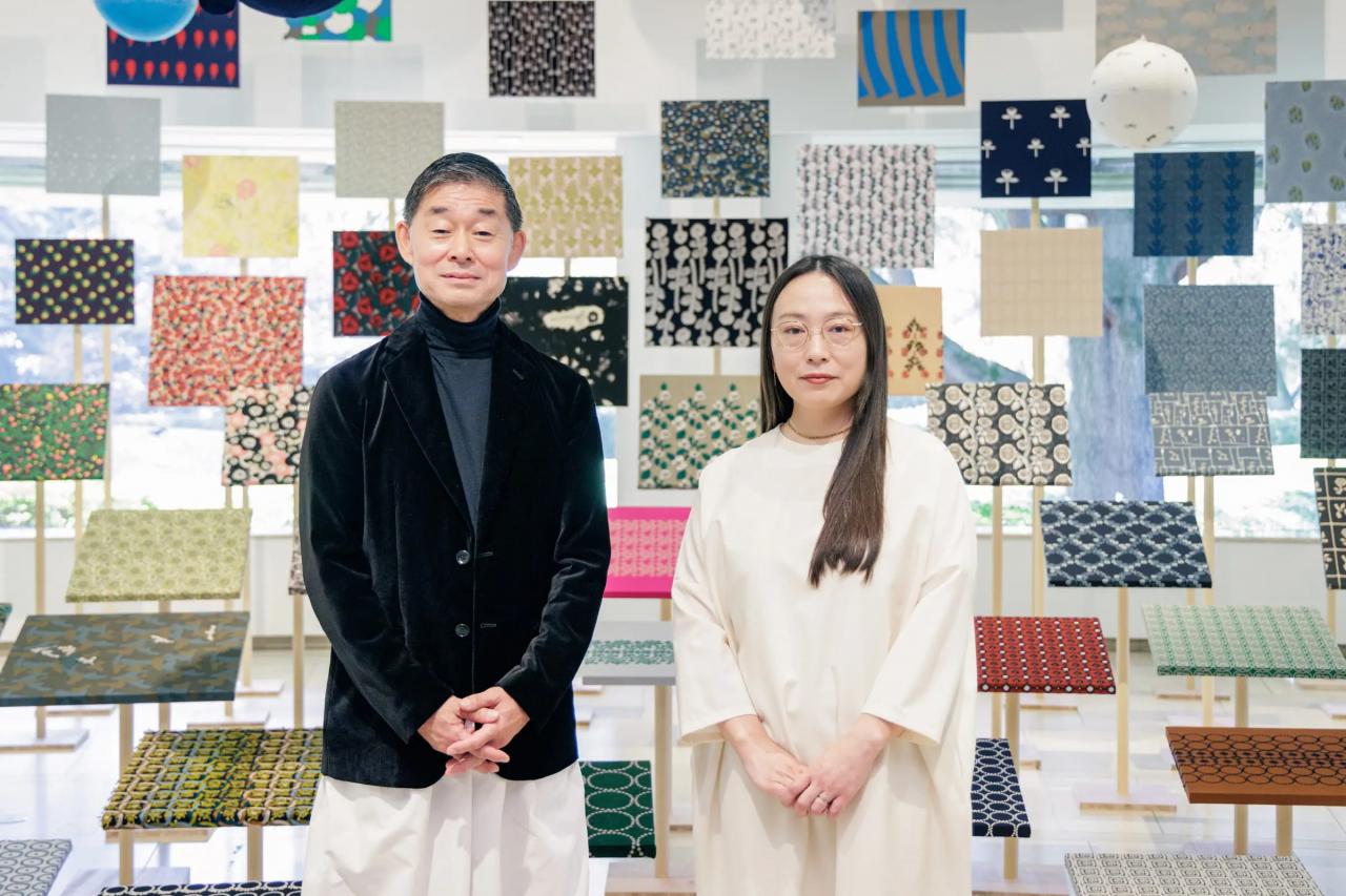 左から、ミナ ペルホネン創設者の皆川明さん、デザイナー兼代表の田中景子さん