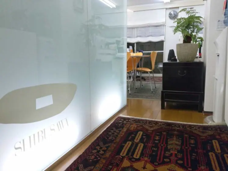 【求人情報】紙媒体をメインに手がける株式会社渋沢企画が、グラフィックデザイン制作業務担当を募集