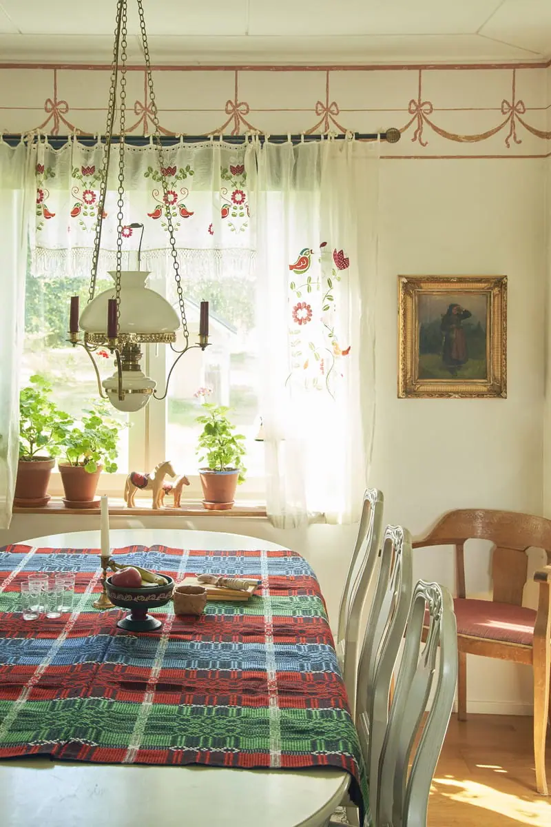 テーブルクロス　作者不詳　1890　photo: Kentauros Yasunaga