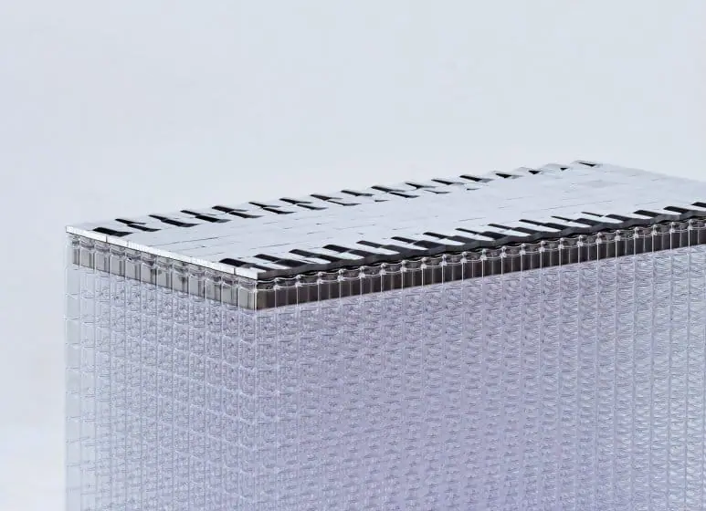 サインメーカーのDAIKANがミラノデザインウィーク2026に初出展。新素材を用いたテーブルを発表